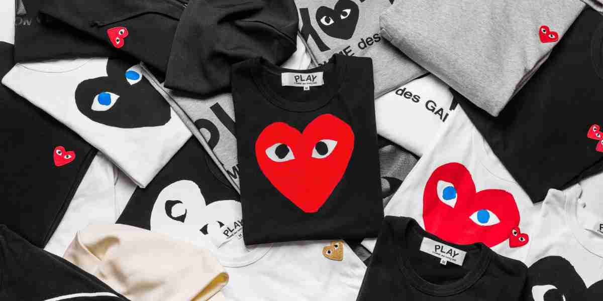 CDG Hoodie for Bold Outfits