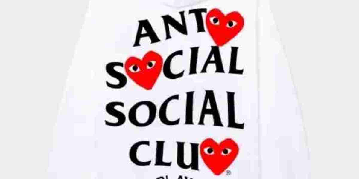 The Anti-Fashion Spirit of comme des garcons