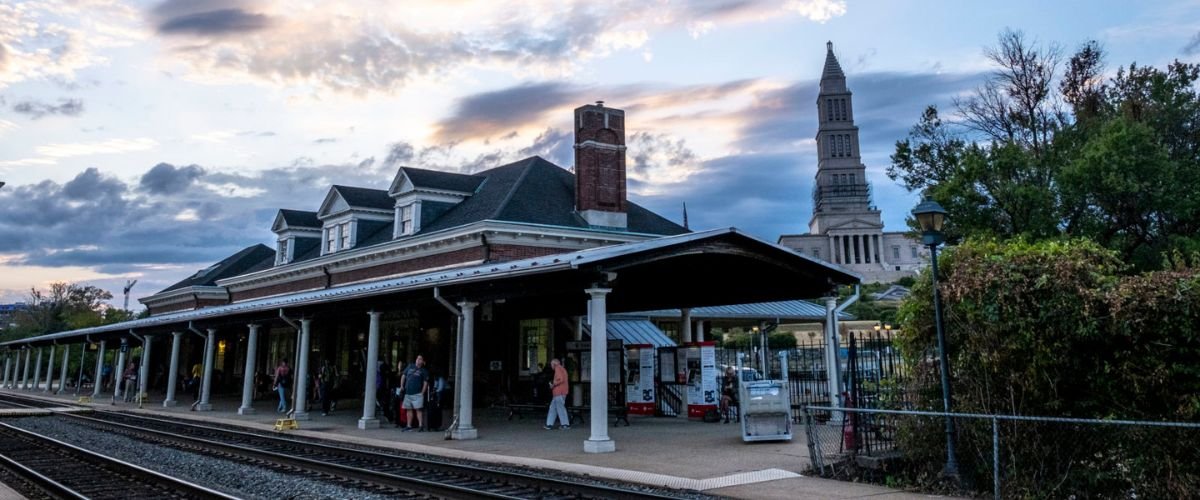 Alexandria Amtrak Station​ - ALX +1-855-687-5680
