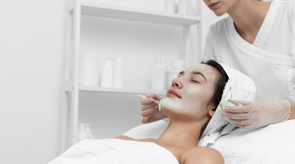 Best Hydrating Facial Treatment in Singapore for Glowing Skin