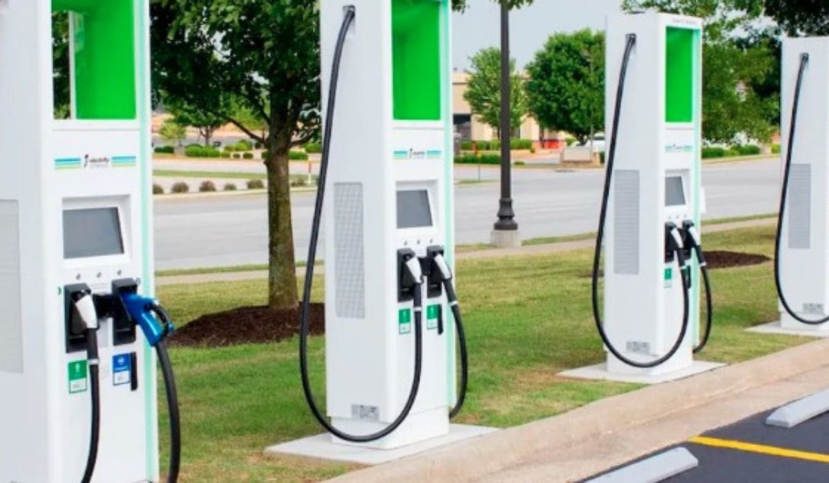Electric (EV) Vehicle Charging Station for Public Property